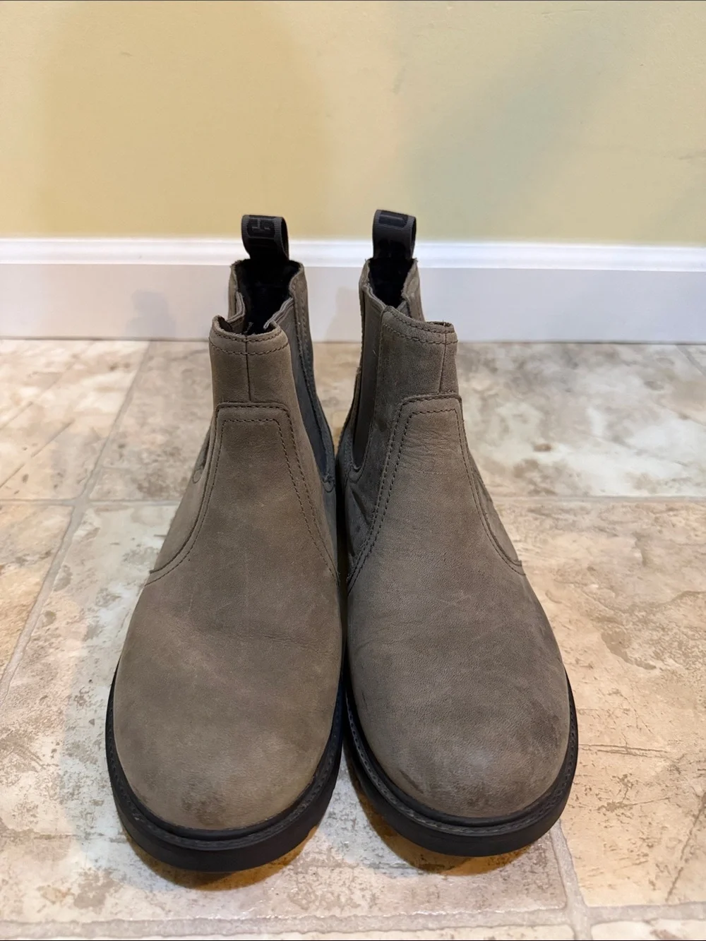 Men's UGG Bolden Gray Leather Pull On Chelsea Boots